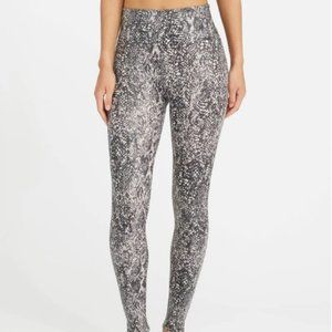 SPANX Faux Leather Snake Shine Leggings